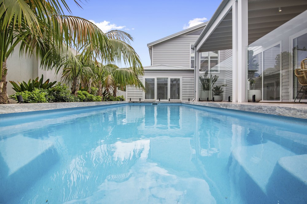 highbury homes custom house builder perth two storey outdoor pool close up